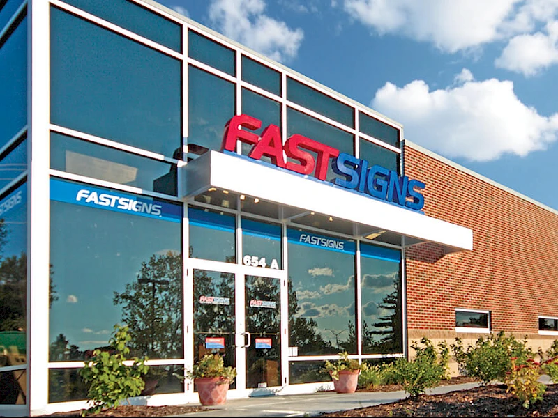 FASTSIGNS Retail and Restaurants commercial construction finished picture 1